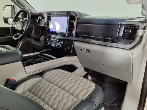 Used 2024 Ford F250 Limited w/ FX4 Off-Road Package AWD/4WD image 7