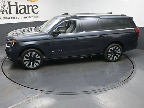 Used 2025 Ford Expedition Max Platinum w/ Driver's Package AWD/4WD image 59