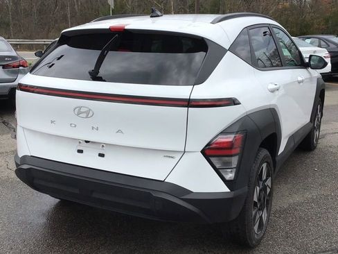Used 2024 Hyundai Kona SEL image 3