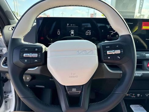 New 2026 Kia K4 GT-Line image 15