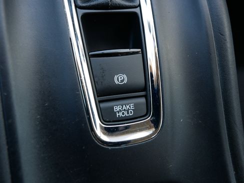 Used 2019 Honda HR-V LX image 32