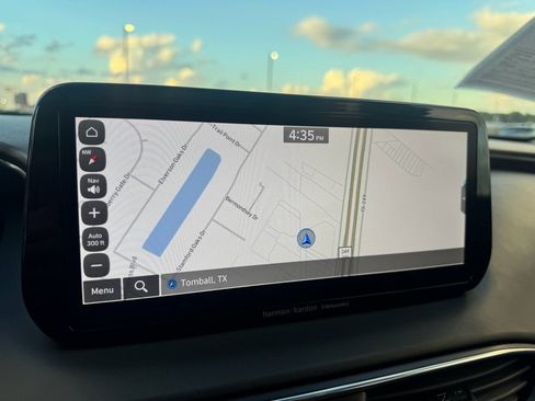 Used 2023 Hyundai Santa Fe SEL w/ Premium Package image 18