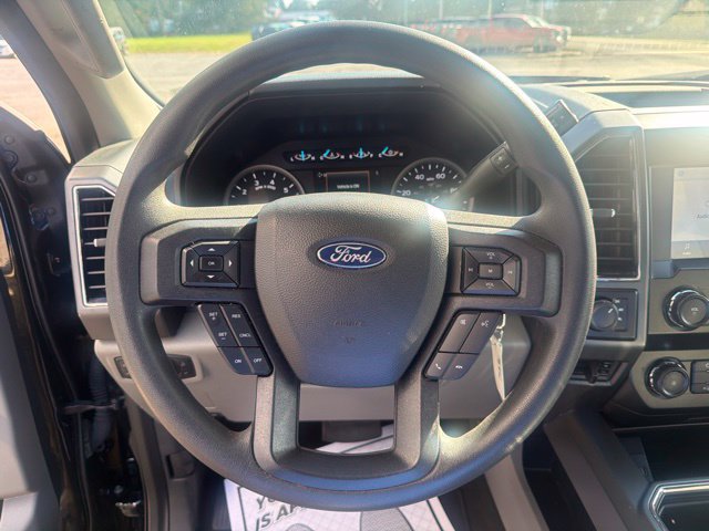 Used 2022 Ford F250 XLT w/ Black Appearance Package AWD/4WD image 21
