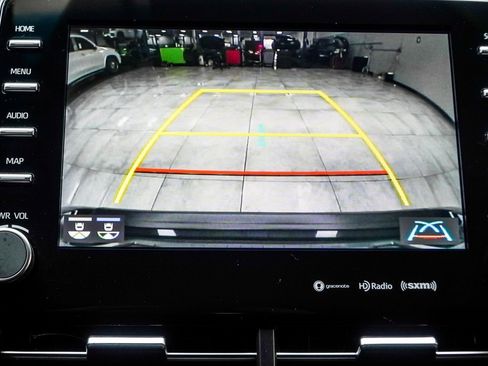 Used 2021 Toyota Avalon XSE image 26