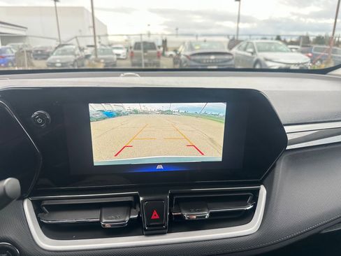 Used 2025 Chevrolet TrailBlazer LT image 17