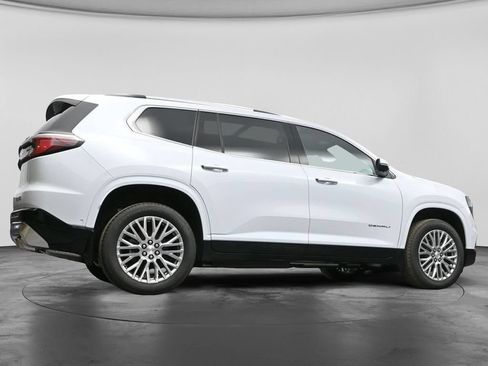 New 2026 GMC Acadia Denali w/ Super Cruise Package AWD/4WD image 39