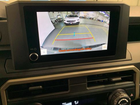 Used 2025 Toyota Tacoma SR w/ SR Upgrade Package image 5