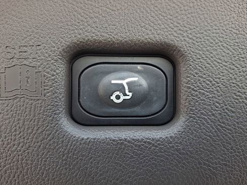 Certified 2023 Lincoln Nautilus AWD w/ Premium Package image 30