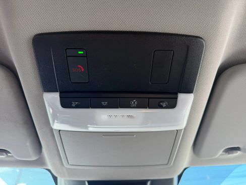 Used 2023 Nissan Rogue SV AWD/4WD image 23
