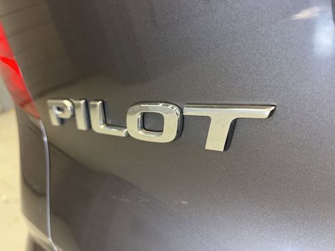 Used 2017 Honda Pilot EX-L image 41