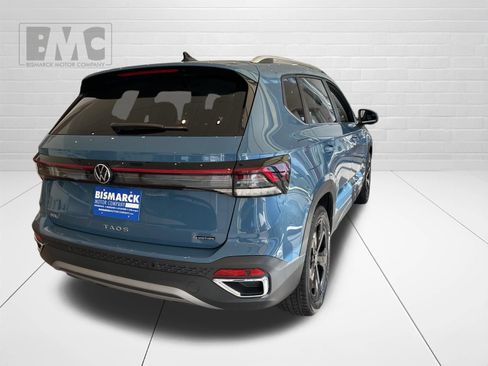 New 2026 Volkswagen Taos SEL AWD/4WD image 4