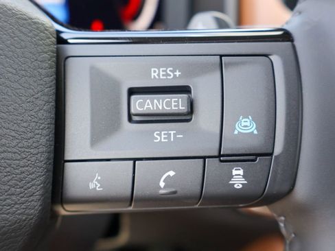 New 2026 Nissan Rogue Platinum image 12