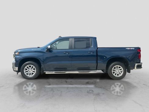 Used 2020 Chevrolet Silverado 1500 LT w/ LT Value Package AWD/4WD image 3