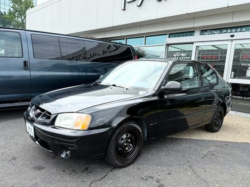 Used 2002 Hyundai Accent GS FWD image 3