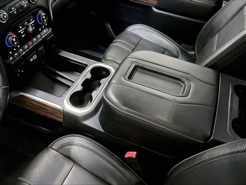 Used 2019 Chevrolet Silverado 1500 High Country image 19