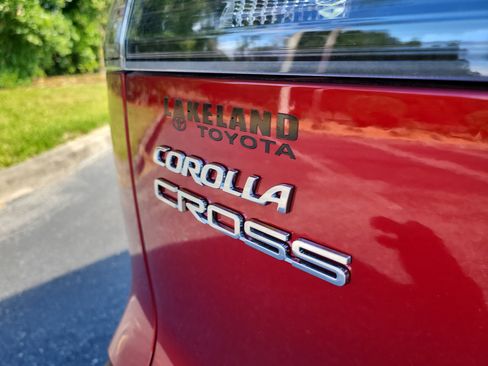 Used 2026 Toyota Corolla Cross LE image 11