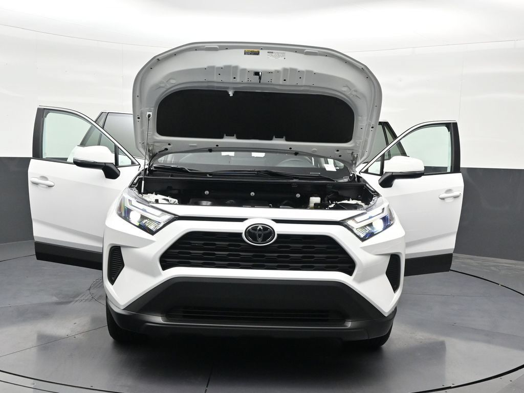 Used 2025 Toyota RAV4 XLE w/ Convenience Package FWD image 36