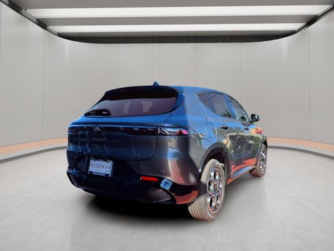 New 2026 Alfa Romeo Tonale Sprint image 6