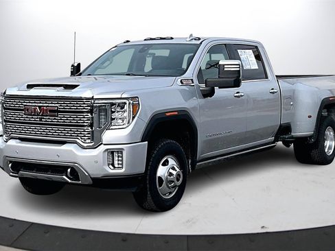 Used 2023 GMC Sierra 3500 Denali w/ Denali Ultimate Package image 4