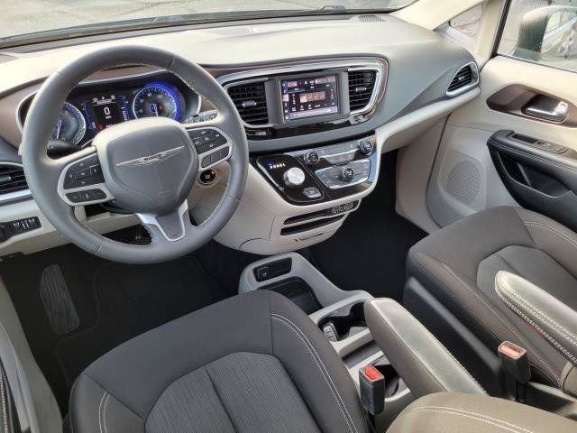 Used 2023 Chrysler Voyager LX FWD image 25