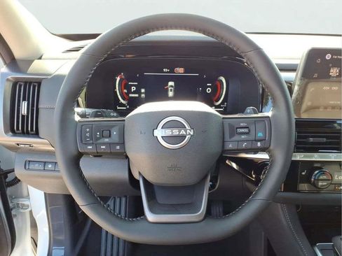New 2026 Nissan Pathfinder SL FWD image 16