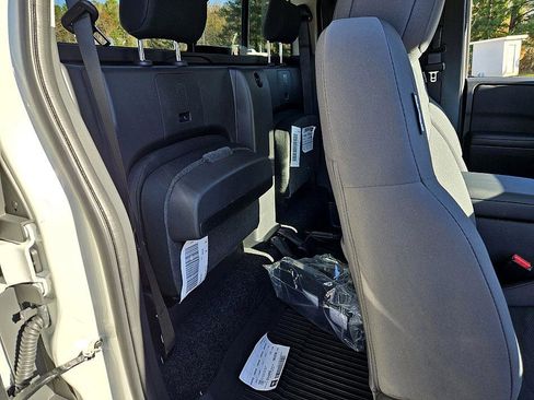 New 2026 Nissan Frontier S image 12