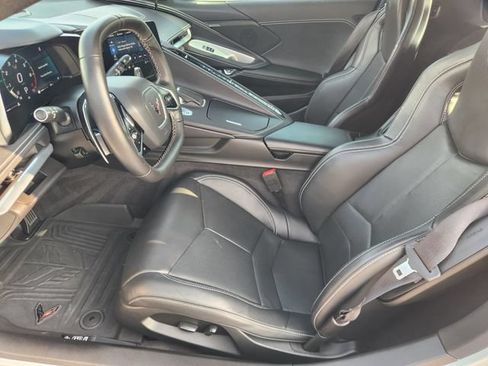 Used 2022 Chevrolet Corvette Stingray Coupe w/ 1LT RWD image 13