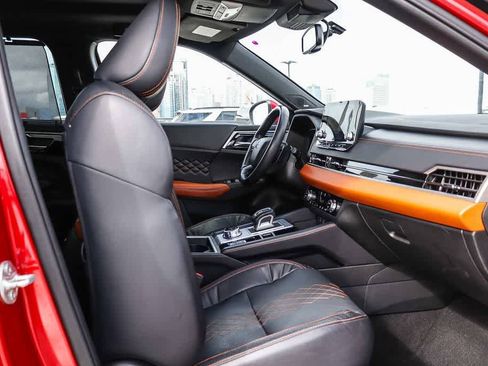 Used 2023 Mitsubishi Outlander SEL FWD image 17