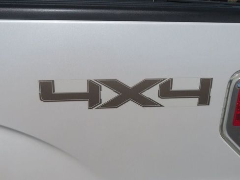 Used 2011 Ford F150 Lariat w/ Lariat Chrome Pkg AWD/4WD image 13