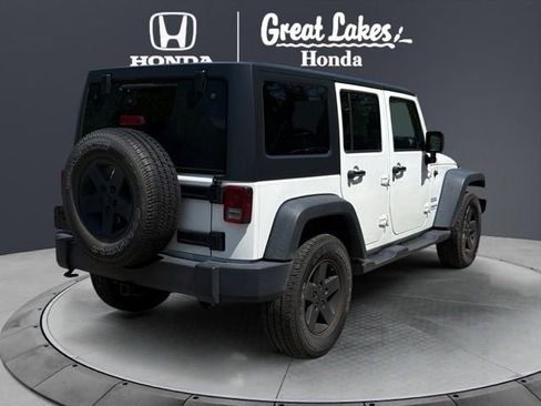 Used 2017 Jeep Wrangler Unlimited Sport w/ Quick Order Package 24S AWD/4WD image 6