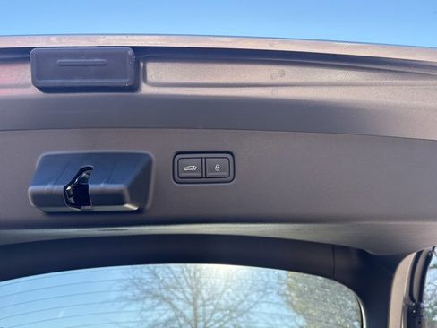 Used 2024 Genesis GV60 Performance image 25