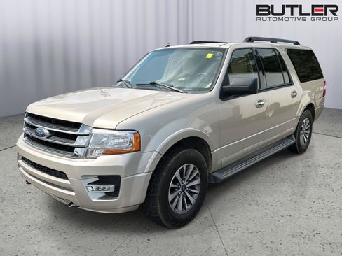 Used 2017 Ford Expedition EL XLT w/ Equipment Group 202A AWD/4WD image 2