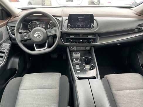 Certified 2023 Nissan Rogue SV image 10