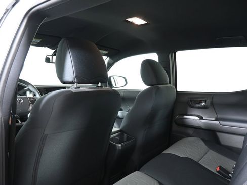 Used 2023 Toyota Tacoma TRD Sport image 30