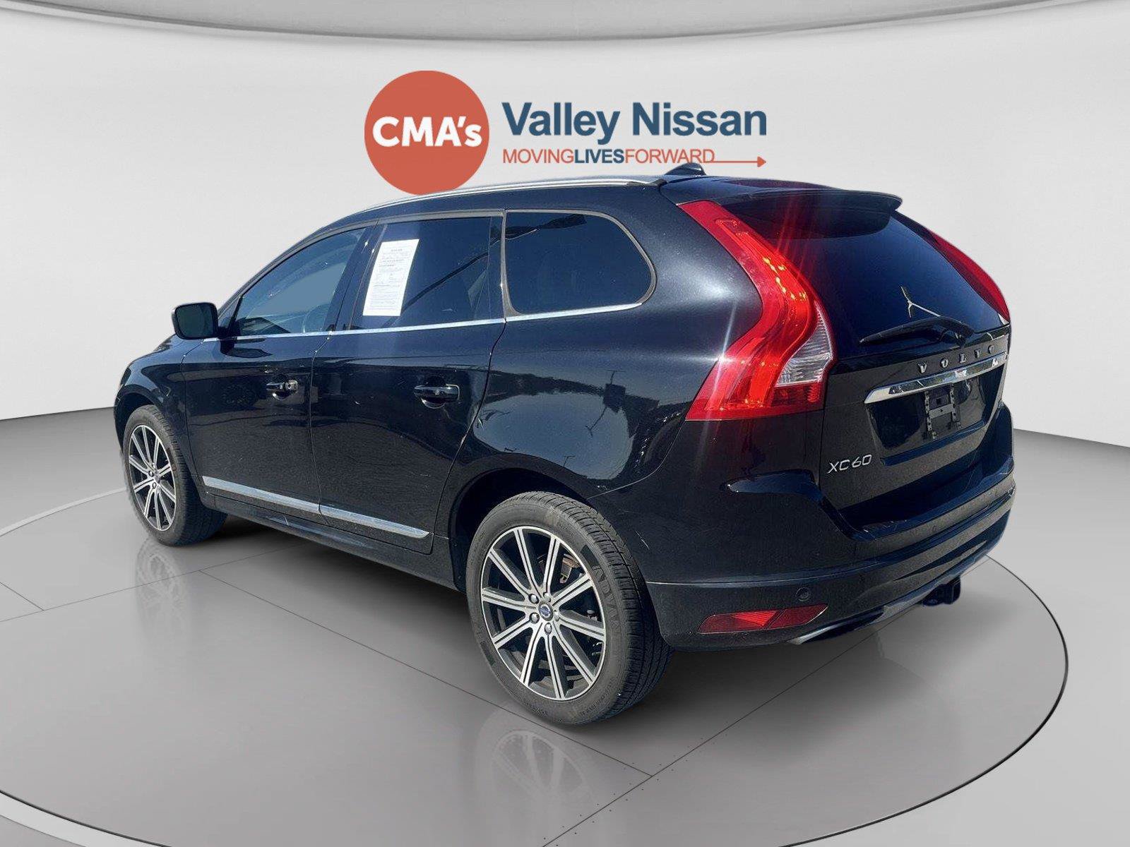 Used 2017 Volvo XC60 T6 Inscription w/ Advanced Package AWD/4WD image 3