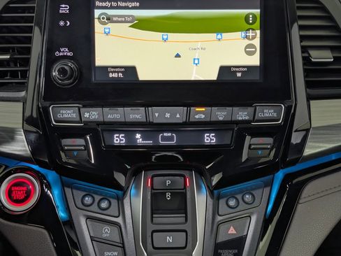 Used 2022 Honda Odyssey Elite image 16
