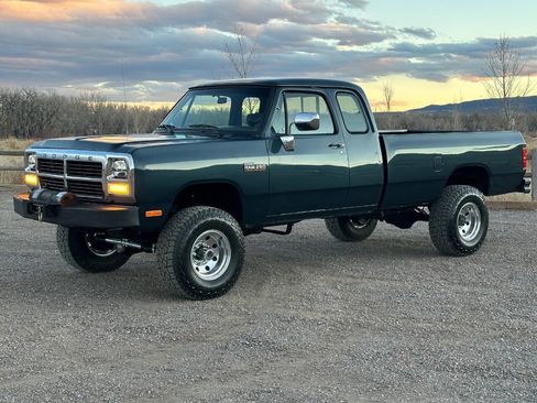 Used 1992 Dodge D/W Truck 250 image 4