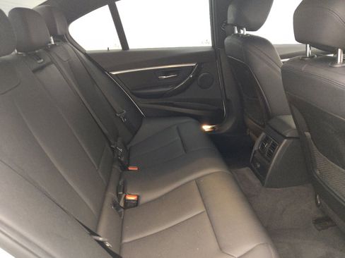 Used 2017 BMW 330i Sedan w/ Driver Assistance Package RWD image 19
