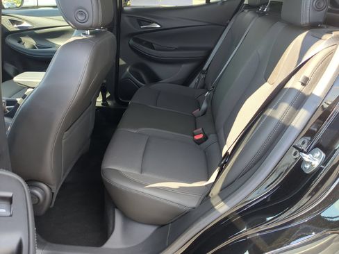 Certified 2024 Buick Encore GX Preferred FWD image 22