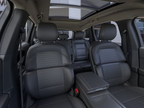 New 2026 Lincoln Nautilus Reserve AWD/4WD image 34