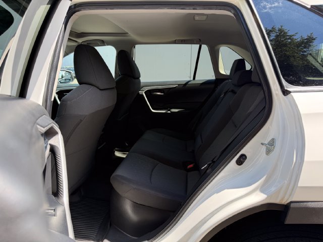 Used 2022 Toyota RAV4 XLE w/ Convenience Package AWD/4WD image 13
