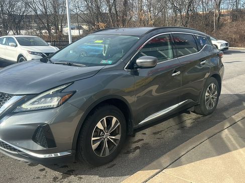 Used 2019 Nissan Murano SV image 1