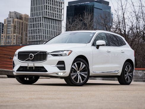 Used 2022 Volvo XC60 B5 Inscription w/ Advanced Package image 1