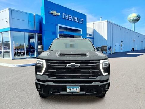 Used 2024 Chevrolet Silverado 3500 LTZ w/ LTZ Plus Package image 9