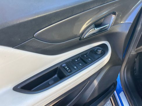 Used 2018 Buick Encore Preferred image 11