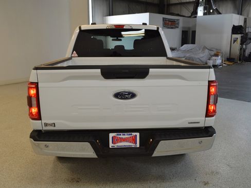 Used 2023 Ford F150 XLT image 4