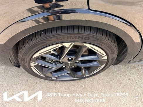 Certified 2025 Kia K4 GT-Line FWD image 12