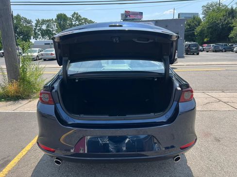 Used 2020 MAZDA MAZDA3 Sedan w/ Select Package FWD image 9