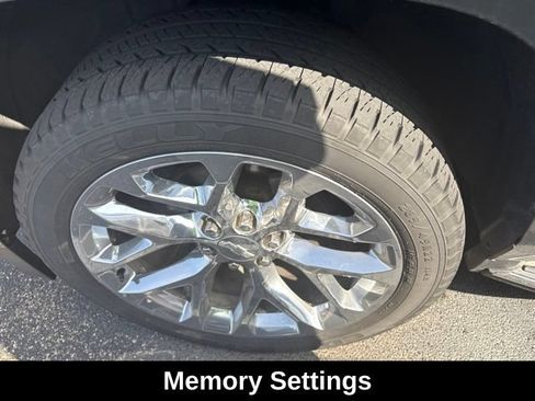 Used 2019 Chevrolet Tahoe Premier AWD/4WD image 11