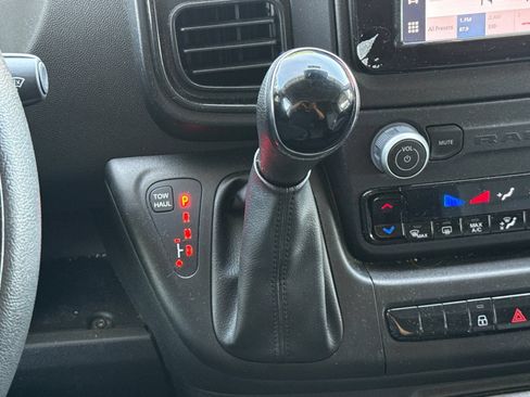 Used 2024 RAM ProMaster 2500 w/ Convenience Group FWD image 29